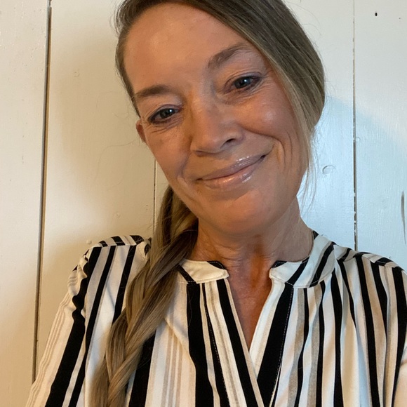 Jones NY office/work top (?), striped, cream & black. Size M. - Picture 1 of 7